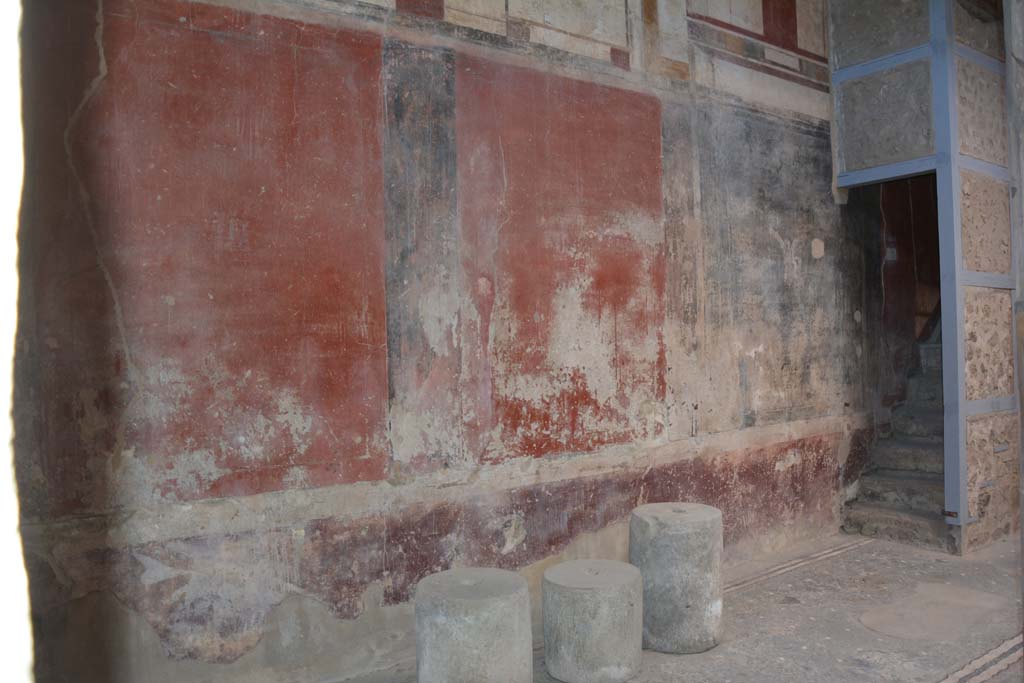 I.6.15 Pompeii. October 2019. Room 4, looking towards west wall of atrium.        
Foto Annette Haug, ERC Grant 681269 DCOR
