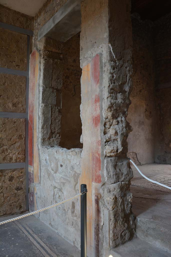 I.6.15 Pompeii. March 2019. 
Room 6, window and doorway to tablinum in north-west corner of atrium 4.
Foto Annette Haug, ERC Grant 681269 DÉCOR

