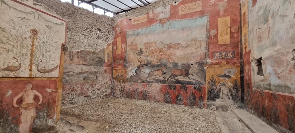 I.6.15 Pompeii. December 2023. Room 9, looking north-west across small garden. Photo courtesy of Miriam Colomer.