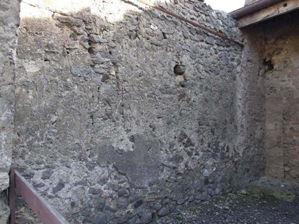I.7.6 Pompeii. December 2007. East wall.  