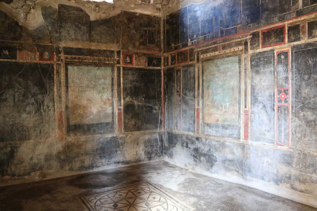 I.9.5 Pompeii, December 2018. Room 10, looking towards north-east corner. Photo courtesy of Aude Durand.
