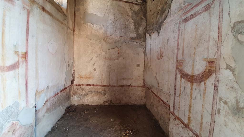 I.11.1 Pompeii. July 2021. Looking east in cubiculum.
Foto Annette Haug, ERC Grant 681269 DÉCOR.
