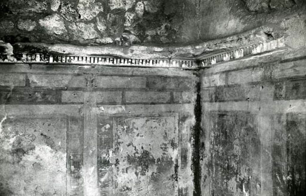 I.13.2 Pompeii. 1974. 
Domus of Sutoria Primigenia, second room left E of atrium, SE corner. Photo courtesy of Anne Laidlaw.
American Academy in Rome, Photographic Archive. Laidlaw collection _P_74_1_20.
