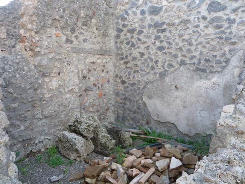 I.13.3 Pompeii. September 2015. Blocked doorway in south-west corner of another rear room. According to Eschebach, on the right of the corridor was a cubiculum.
