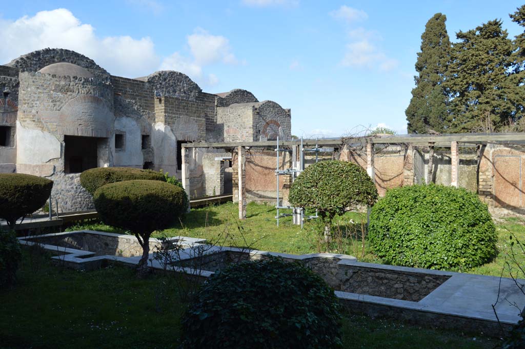 II.4.6 Pompeii. March 2019. Looking north-east from west portico. 
Foto Taylor Lauritsen, ERC Grant 681269 DÉCOR.
