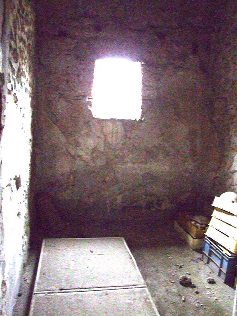 II.9.2 Pompeii. December 2007. Room 3, a cubiculum on north side of entrance corridor 1.