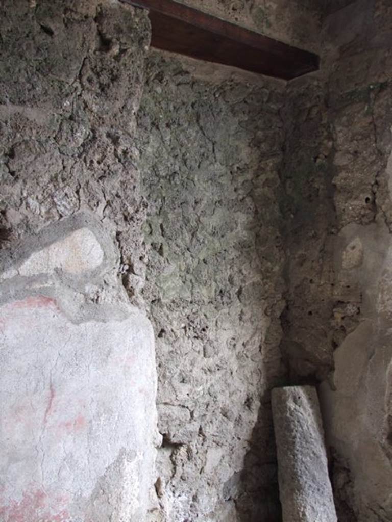 III.4.3  Pompeii.  March 2009.  Doorway to Room 2, on east side of entrance corridor.