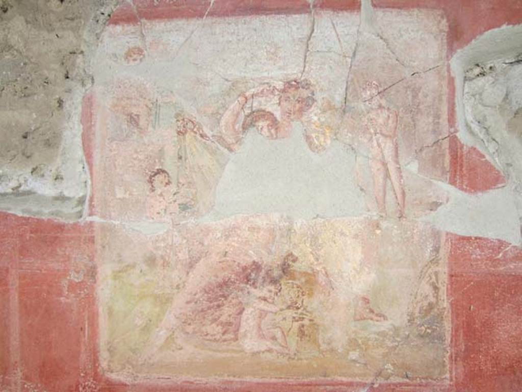 V.1.18 Pompeii. April 2012. Exedra “o”. Wall painting from central panel on north wall showing Venus at her toilette. Photo courtesy of Marina Fuxa.
