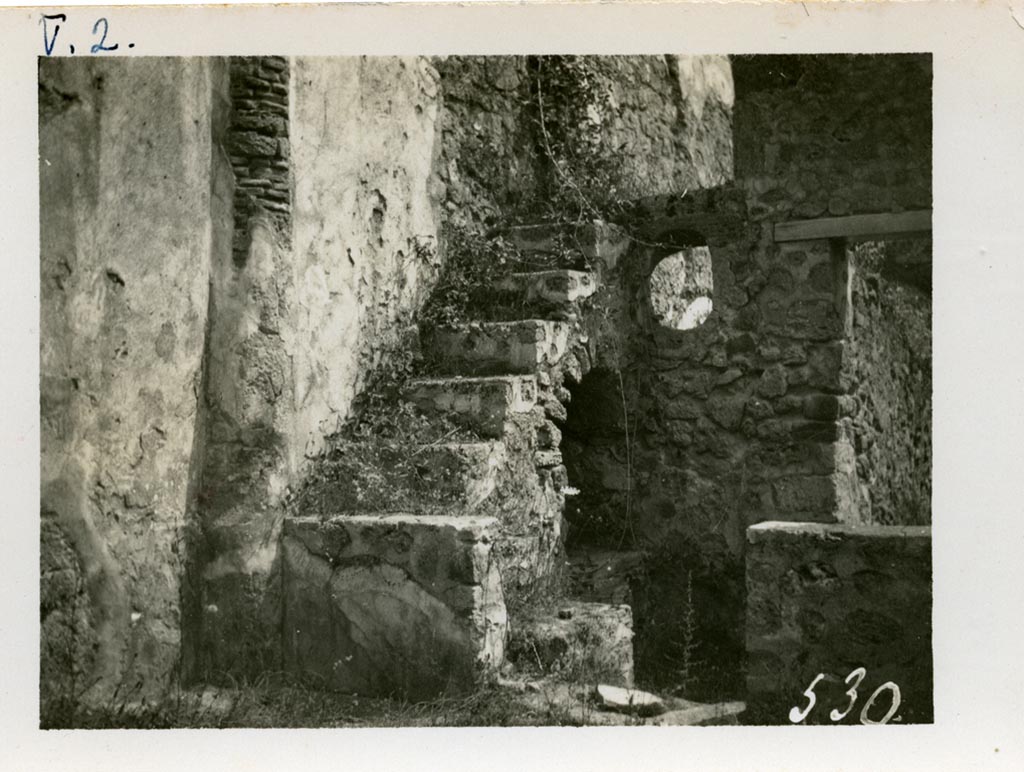 V.2.d Pompeii. Pre-1937-39. Room “l” (L), steps against east wall, with doorway at the top leading into room above the triclinium. 
Photo courtesy of American Academy in Rome, Photographic Archive. Warsher collection no. 530
