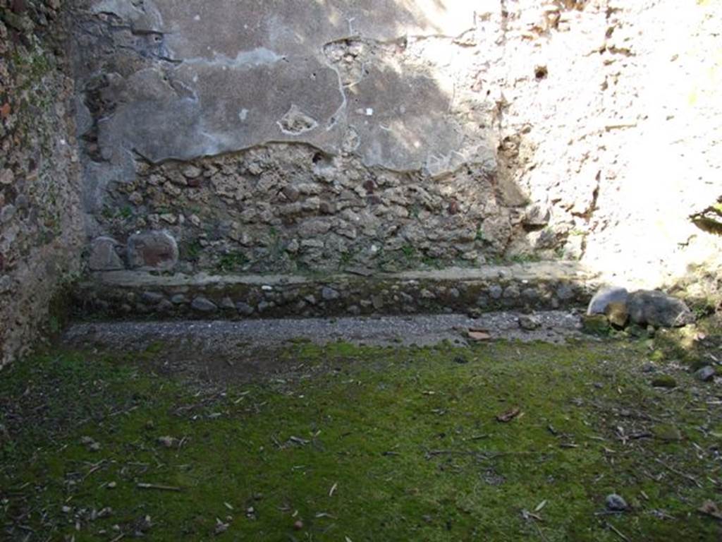 V.3.6 Pompeii. March 2009.  Garden area. North wall.