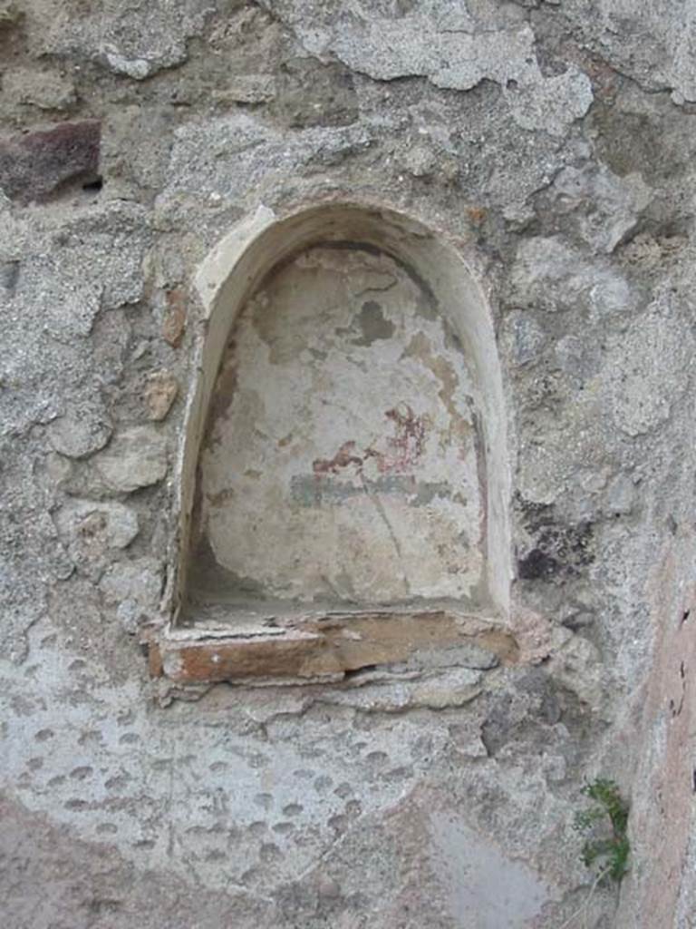 VI.1.1 Pompeii. May 2003. Niche with vaulted ceiling, on north wall. Photo courtesy of Nicolas Monteix.

