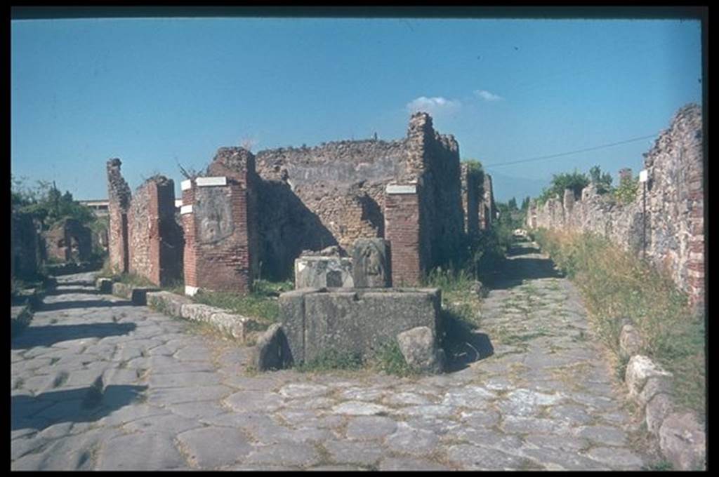 VI.3.20 Pompeii. Looking north towards bar, in junction of Via Consolare and Vicolo di Modesto. Photographed 1970-79 by Günther Einhorn, picture courtesy of his son Ralf Einhorn.