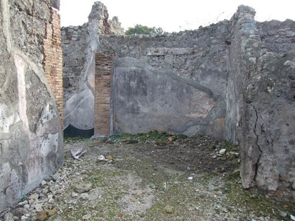 VI.5.5 Pompeii. December 2007. Looking north-east across atrium, from south-west corner.