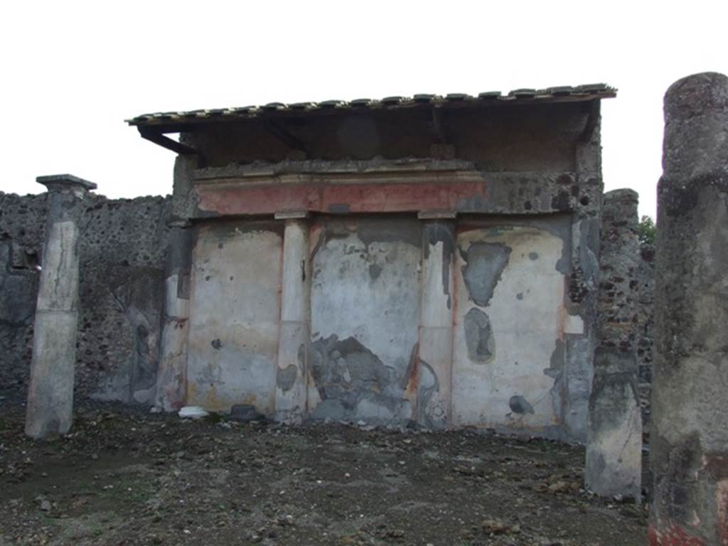 VI.5.5 Pompeii. December 2007. South wall of peristyle with half-columns.
