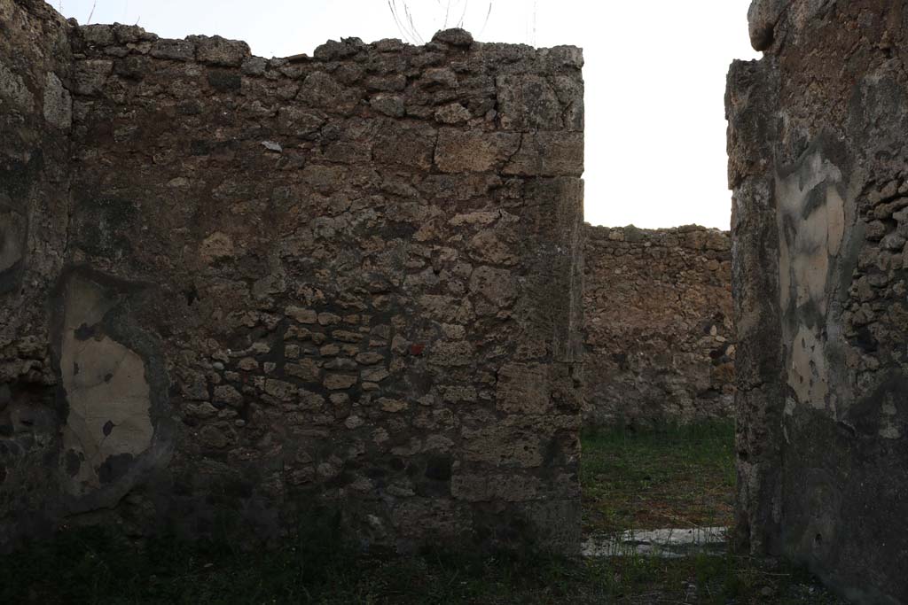 VI.7.8 Pompeii. December 2018. Looking towards west wall of shop. Photo courtesy of Aude Durand.