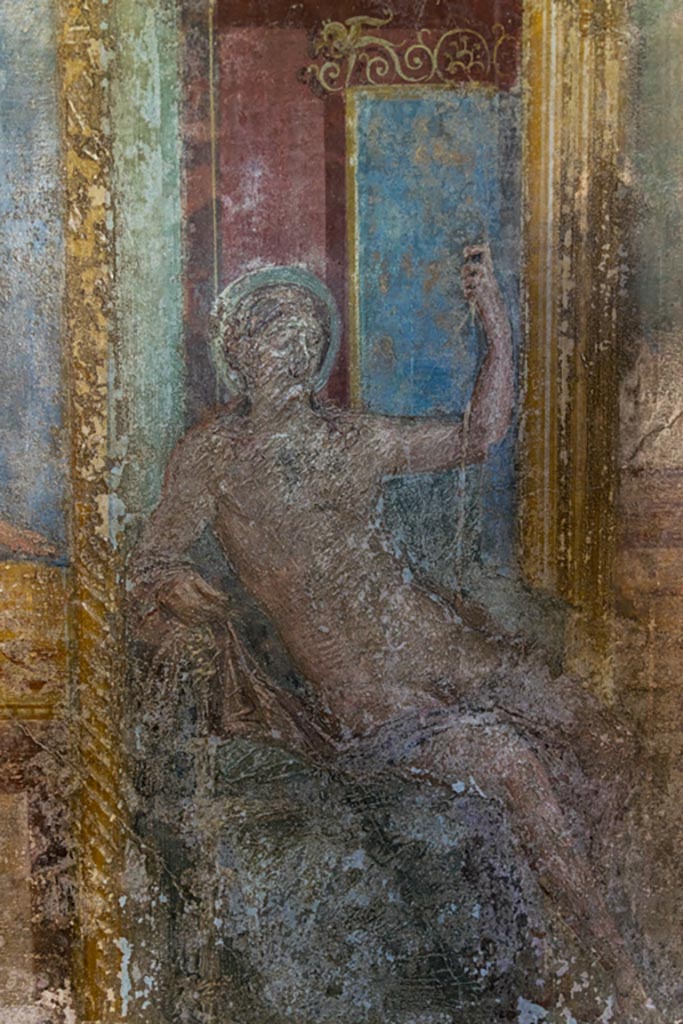 VI.7.23 Pompeii. October 2023. 
Cubiculum. Seated figure from west alcove, west wall. Photo courtesy of Johannes Eber.
