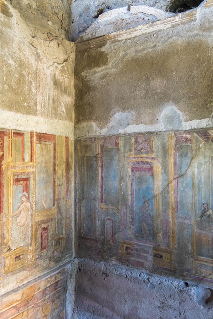 VI.7.23 Pompeii. October 2023. 
North-west corner, north wall of west alcove. Photo courtesy of Johannes Eber.
.
