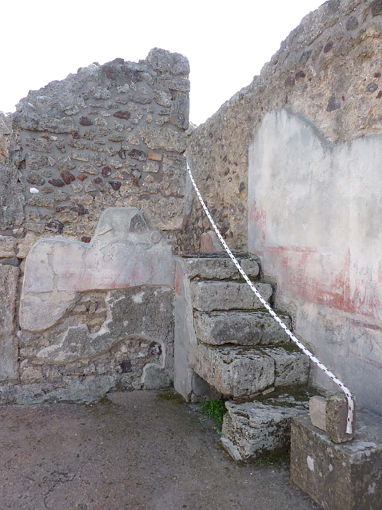 VI.7.23 Pompeii. October 2014. Staircase to upper floor in south-east corner of atrium.
Foto Annette Haug, ERC Grant 681269 DÉCOR.
