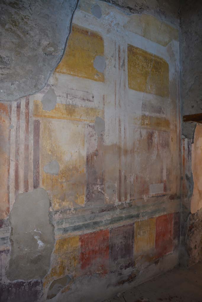 VI.11.10 Pompeii. December 2017. Room 45, looking west along south wall. 
Foto Annette Haug, ERC Grant 681269 DÉCOR
