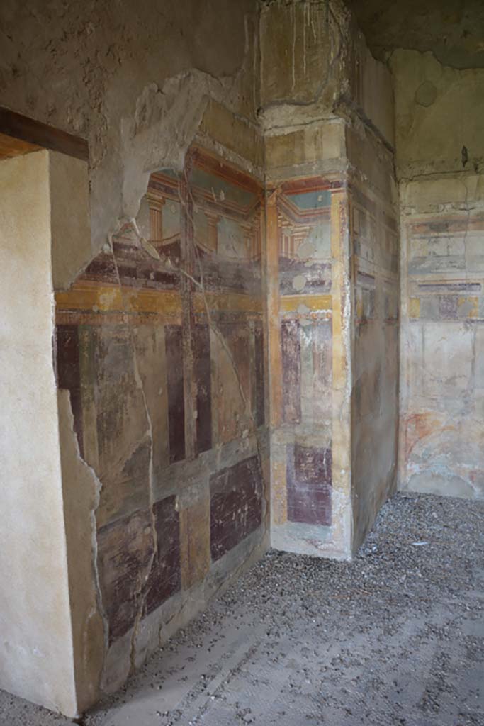 VI.11.10 Pompeii. October 2017. Room 46, looking north along west wall towards bed alcove.
Foto Annette Haug, ERC Grant 681269 DÉCOR

