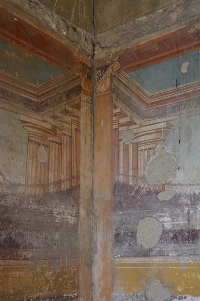 VI.11.10 Pompeii. November 2017. Room 46, detail from upper north-west corner.
Foto Annette Haug, ERC Grant 681269 DÉCOR
