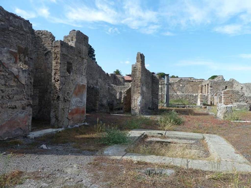VI.13.6 Pompeii. September 2015. Rooms on west and north-west side of atrium.

