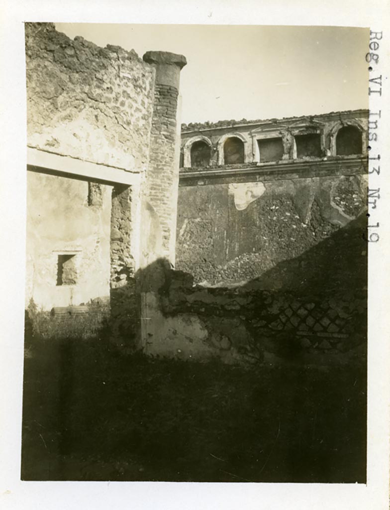 VI.13.19 Pompeii. Pre-1937-39. Looking east across triclinium formed from west portico of the garden area.
Photo courtesy of American Academy in Rome, Photographic Archive. Warsher collection no. 1432.
