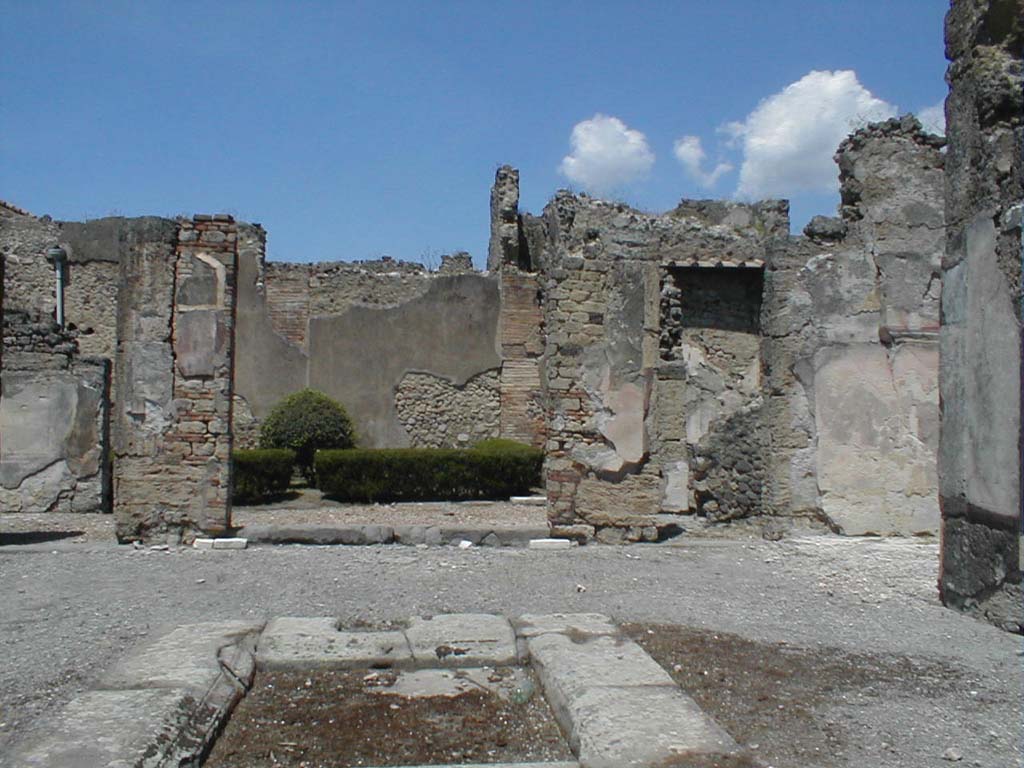 VI.14.12 Pompeii. July 2017. Looking north-east across atrium.
Foto Annette Haug, ERC Grant 681269 DÉCOR.
