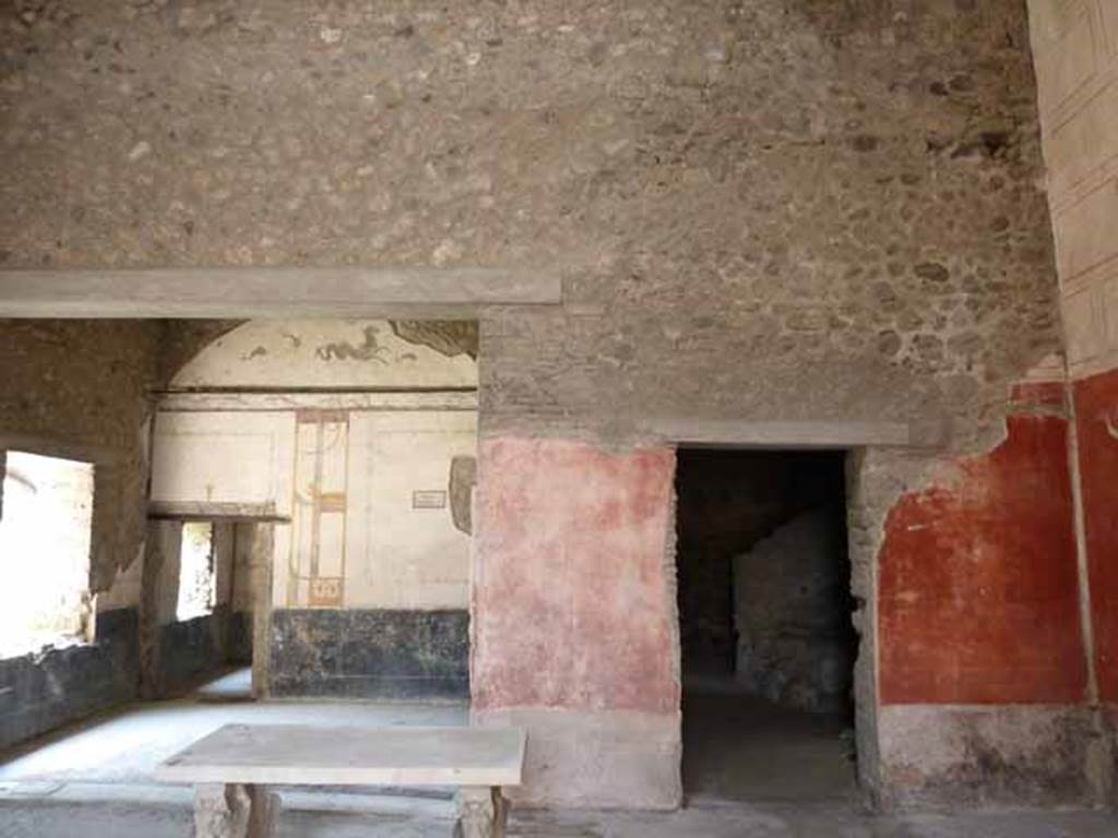 VI.15.8 Pompeii. May 2010. West side of atrium.