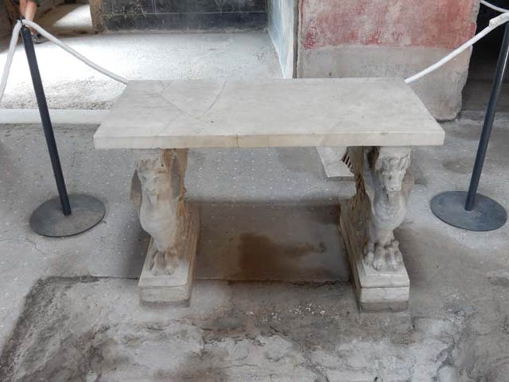 VI.15.8 Pompeii. May 2015. Looking west towards marble table. Photo courtesy of Buzz Ferebee.