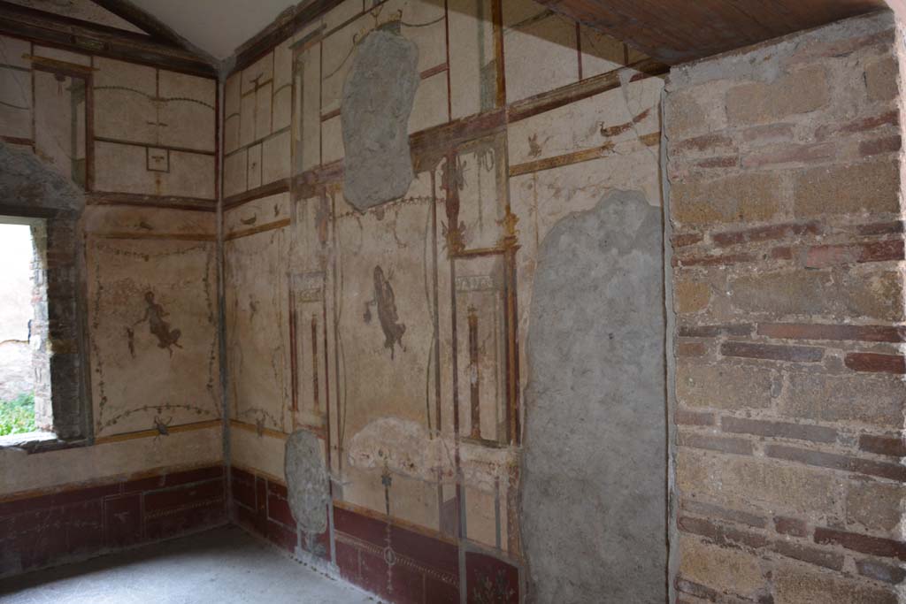 VI.16.7 Pompeii. March 2019. Room Q, looking west along north wall from doorway.
Foto Annette Haug, ERC Grant 681269 DÉCOR.
