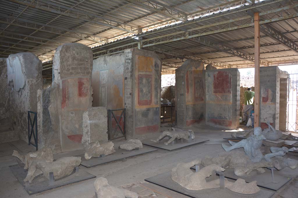 VI.17.42 Pompeii. September 2019. Looking towards north and north-east side of atrium 4.
Foto Annette Haug, ERC Grant 681269 DÉCOR.

