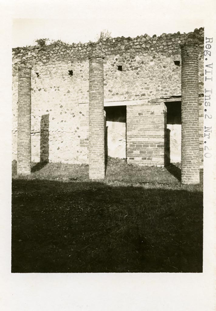 VII.2.18 Pompeii, but shown as VII.2.20 on photo. Pre 1937-9. 
Looking towards east portico and doorways to rooms 14 and 15. Photo by Tatiana Warscher.
Photo courtesy of American Academy in Rome, Photographic Archive. Warsher collection no. 1745.
