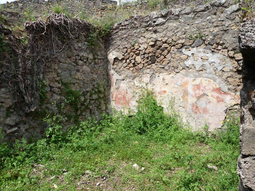 VII.2.35 Pompeii. May 2010. Small room or storeroom, next to latrine.