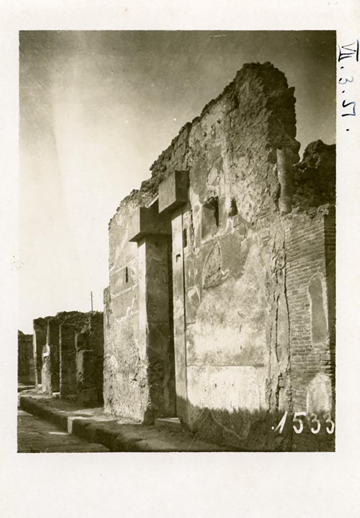 VII.2.51 Pompeii but shown as VII.3.51 on photo. Pre-1937-39. Looking west to entrance doorway. 
Photo courtesy of American Academy in Rome, Photographic Archive. Warsher collection no. 1533.
