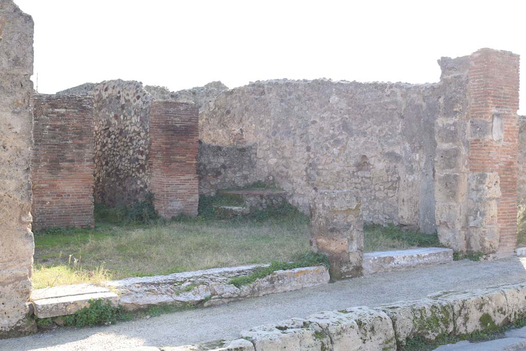 VII.3.12, on left and VII.3.11 Pompeii. December 2018. Looking south-west from Via della Fortuna. Photo courtesy of Aude Durand.

