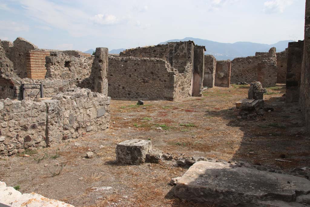VII.3.13 Pompeii. September 2021. Looking south-east from Via della Fortuna. Photo courtesy of Klaus Heese.