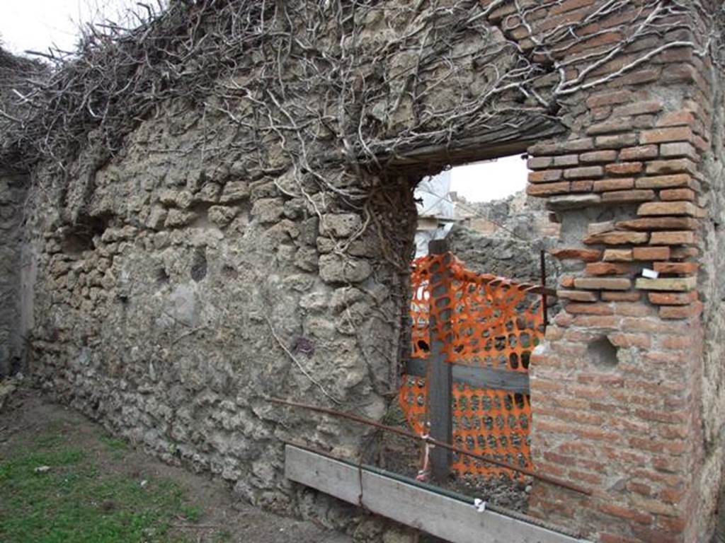VII.3.17 Pompeii. December 2007. North wall and doorway to VII.3.13.