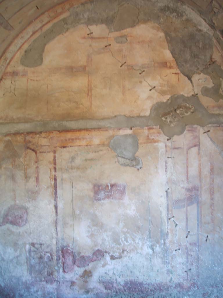 VII.3.21 Pompeii. May 2005. West wall of vaulted triclinium. 