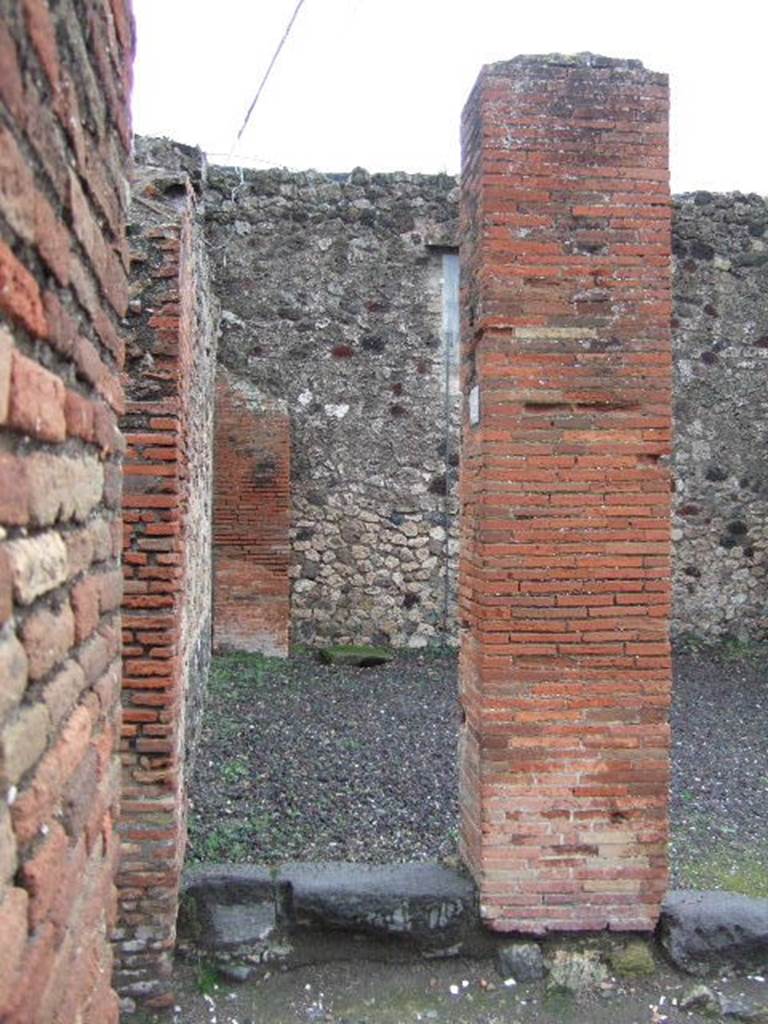 VII.4.12 Pompeii. December 2005. Entrance for steps to upper floor.