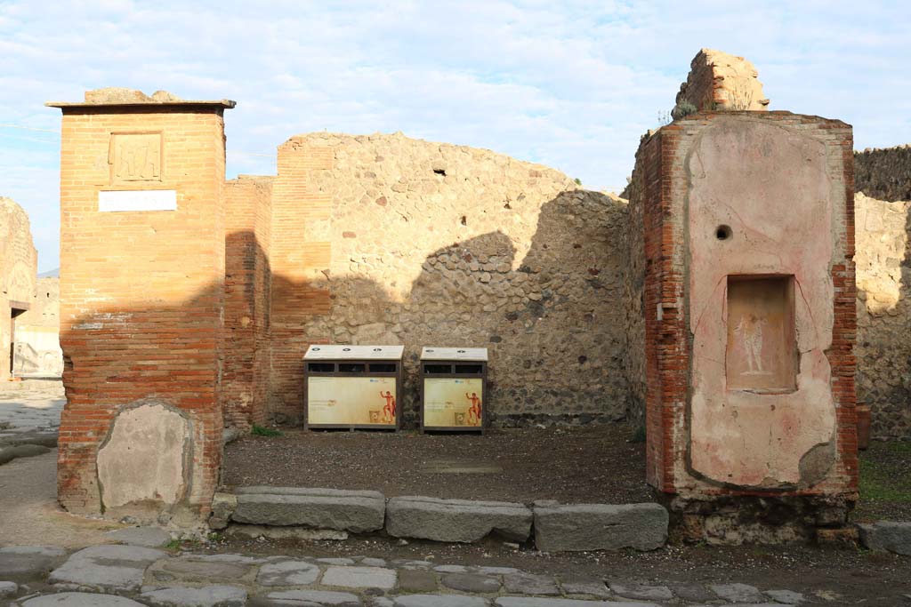 VII.4.16 Pompeii. December 2018. Looking north to doorway on Via degli Augustali. Photo courtesy of Aude Durand.
