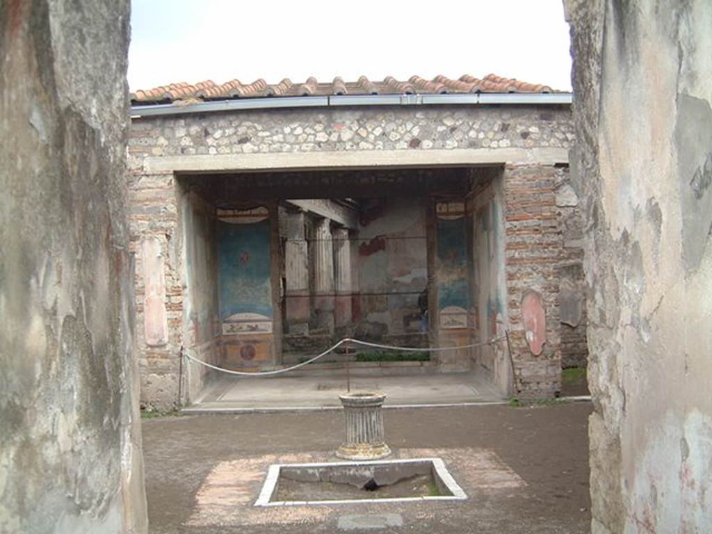 VII.4.48 Pompeii. May 2015. Looking across atrium towards tablinum.
Photo courtesy of Buzz Ferebee.
