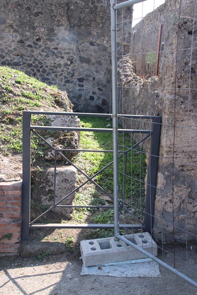 VII.6.1 Pompeii. September 2021. 
Looking south to site of steps to upper floor. Photo courtesy of Klaus Heese.
