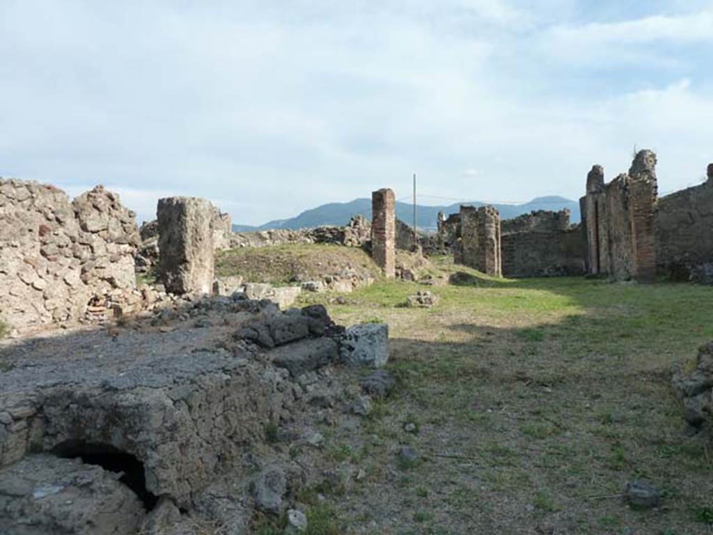VII.6.3 Pompeii. September 2015. Site of room 3, and vaulted basement.