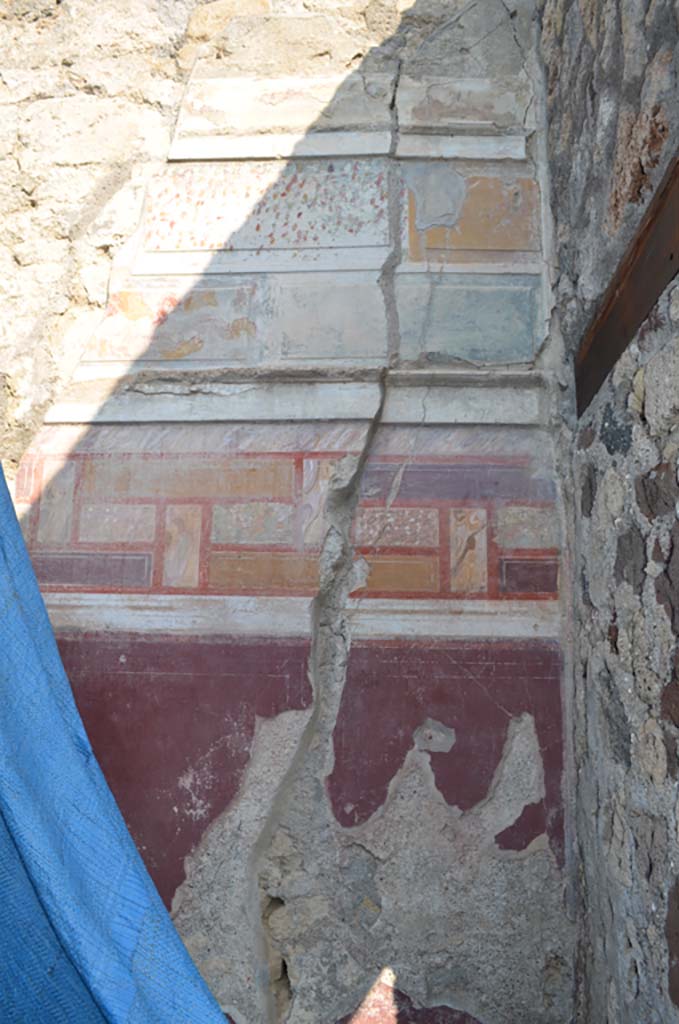 VII 6 38 Pompeii. September 2019. Room 29, north wall in north-east corner.
Foto Annette Haug, ERC Grant 681269 DÉCOR.
