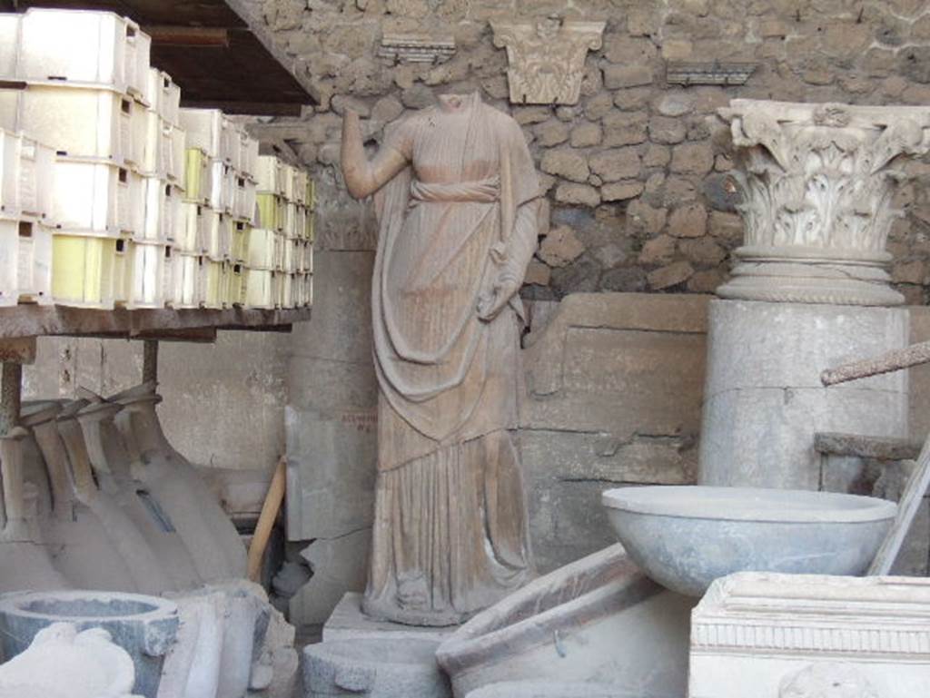VII.7.29 Pompeii. May 2006. Headless female statue in storage.