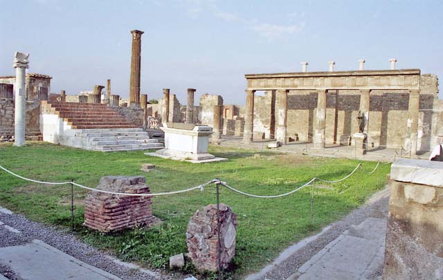 VII.7.32 Pompeii. September 2021. Looking north-east from south-west corner. Photo courtesy of Klaus Heese.

