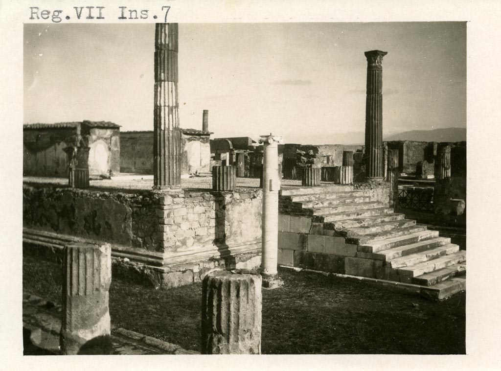 VII.7.32 Pompeii. Pre-1937-39. Looking north-east across podium, from west side .  
Photo courtesy of American Academy in Rome, Photographic Archive. Warsher collection no. 1131.
