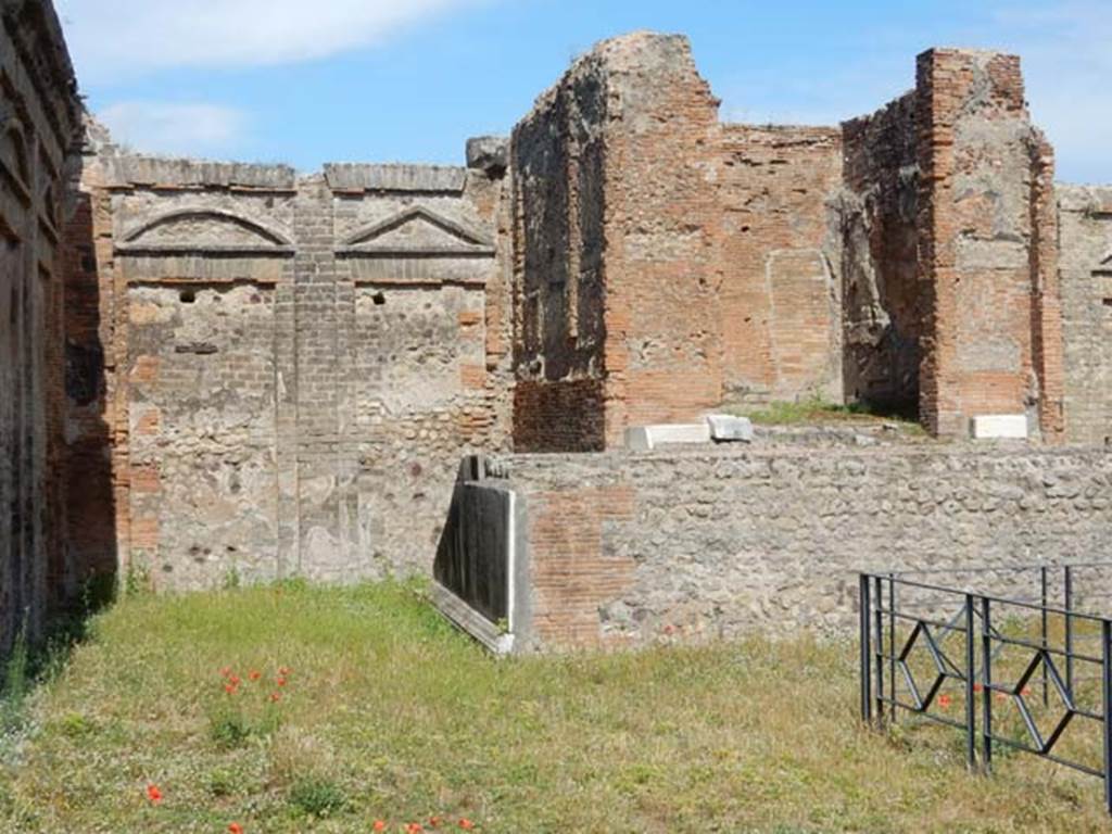 VII.9.2 Pompeii. March 2019. Looking north-east.
Foto Anne Kleineberg, ERC Grant 681269 DÉCOR.
