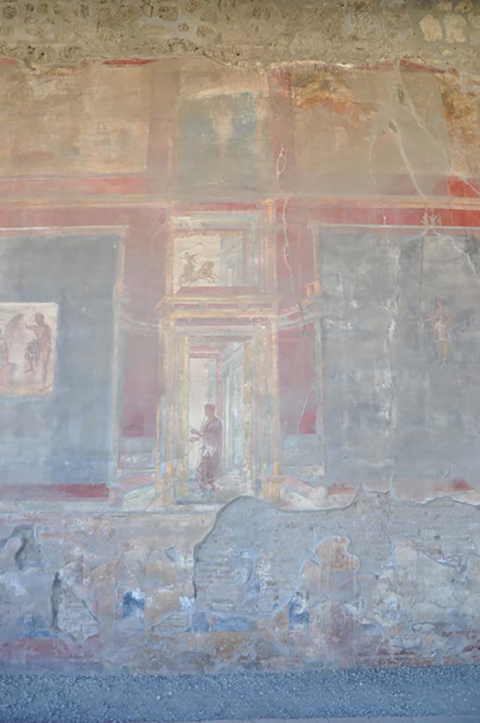 VII.9.7/8 Pompeii. July 2017. West wall on north side of central painting.
Foto Annette Haug, ERC Grant 681269 DÉCOR.
